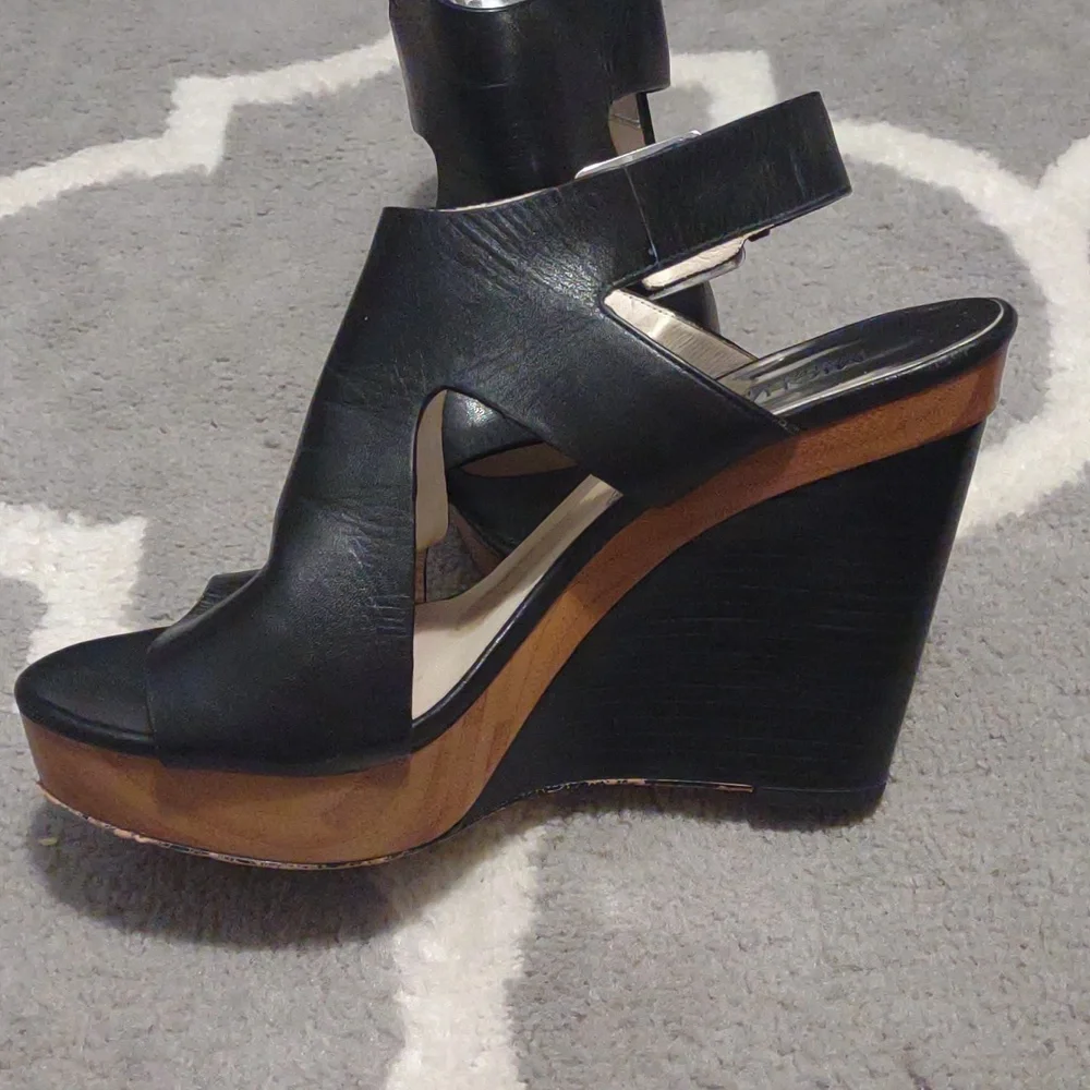 Michael Kors sandals size 7